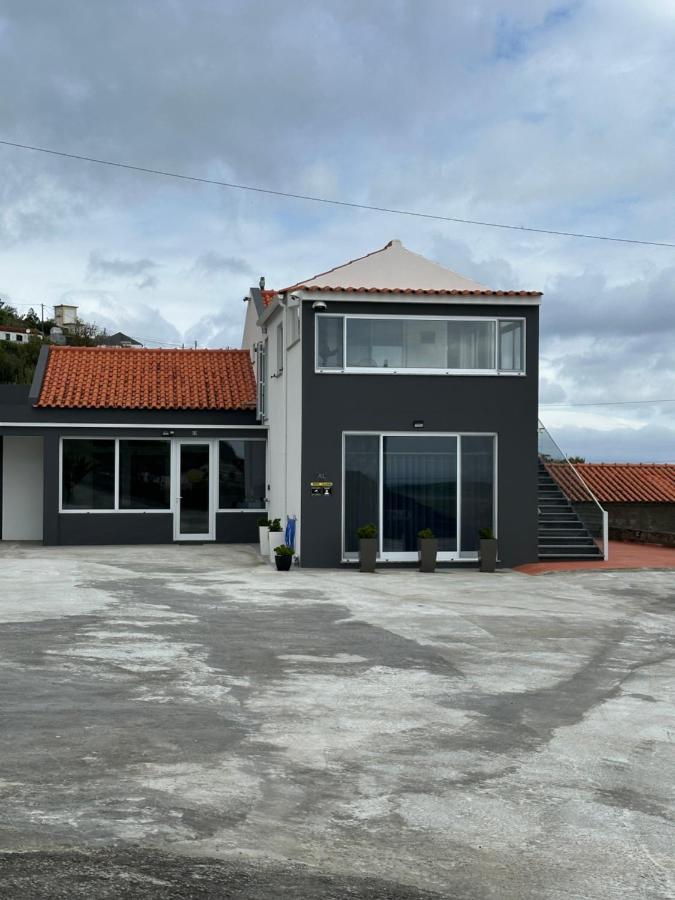 Paradise Apartments I Santa Cruz das Flores Dış mekan fotoğraf
